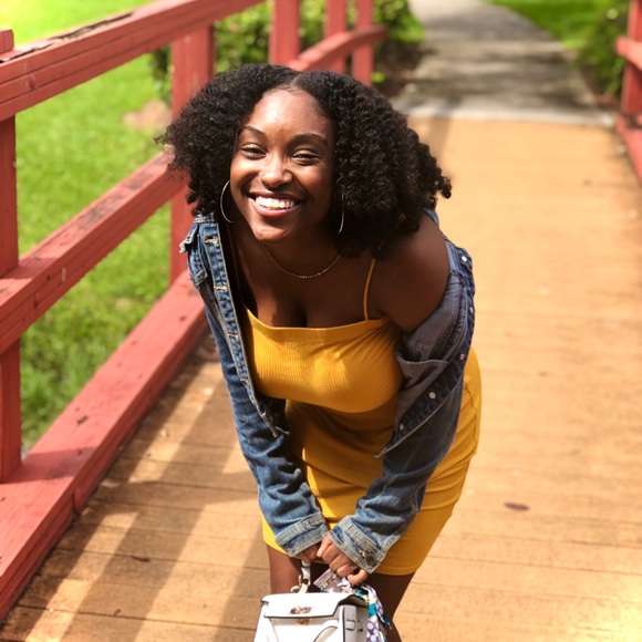 Meet your Posher, Jordaine - Picture 4 of 5